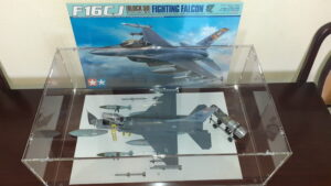 , Urnas de metacrilato para maquetas