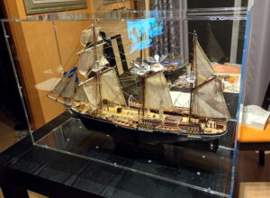 urnas metacrilato barcos, Barcos